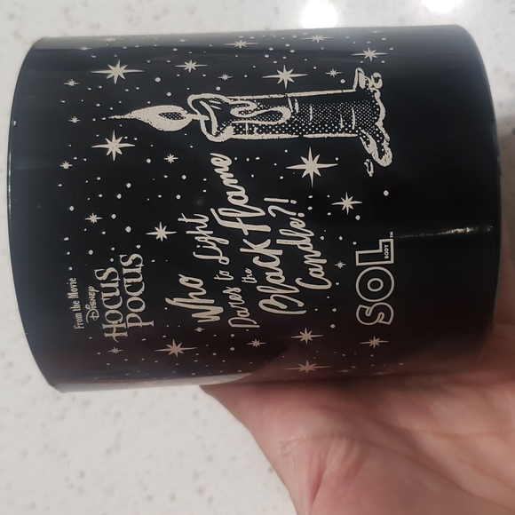 Hocus Pocus Candle & Box - Picture 5 of 6